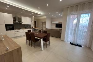 Appartamento + locale deposito/garage