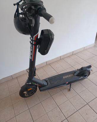 monopattino elettrico 