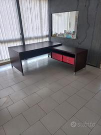 Scrivania da ufficio 1,83cm x 2,07cm