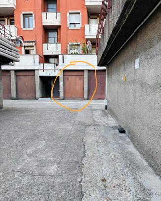 Box auto in contesto condominiale sicuro