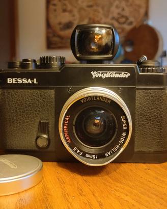 Voigtlander Bessa L con 15mm 4.5