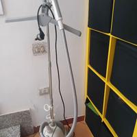 Ferro da stiro a vapore verticale