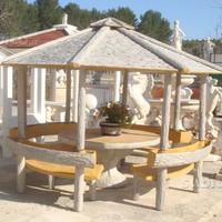 Gazebo capanna tonda finto legno completo di tavol