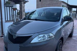 Lancia Ypsilon 1.2 benzina