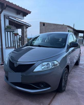Lancia Ypsilon 1.2 benzina