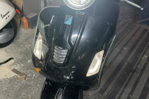 Vespa 300gts