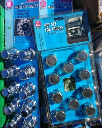 Copridadi / copribulloni per camion e trucks NUOVI