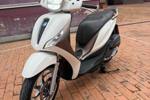 Piaggio Medley 125