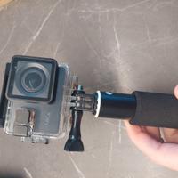 Apeman 4K action cam + case subacqueo + bastone