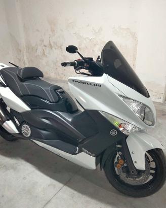 Tmax 500 2010