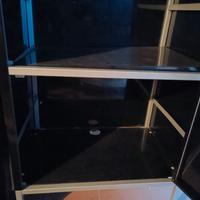 armadietto nero in acciaio