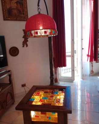 Tavolino e Lampadario da Terra Antico Pezzi Rari