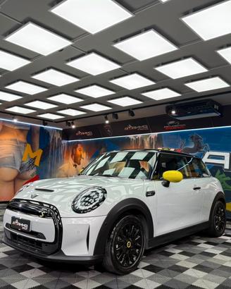 Mini Full Electric Cooper SE Yours (608)