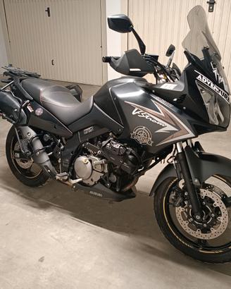 Suzuki V Strom Dl650 traveller