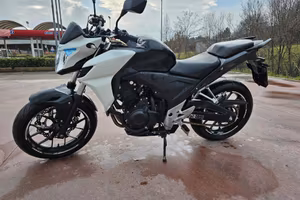honda cb 500 f perfetta per patente A2 ( prezzo p)