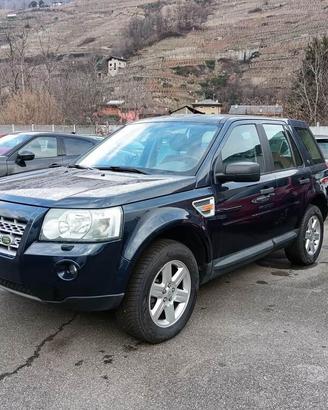 Land Rover Freelander 2.2 td4 S visto e piaciuto