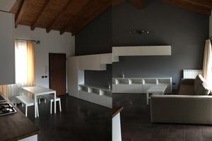 Mansarda bilocale senza spese di agenzia