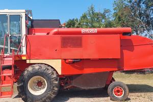 Mietitrebbia Laverda M152