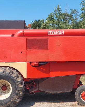 Mietitrebbia Laverda M152