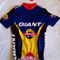 Completo ciclismo Giant vintage