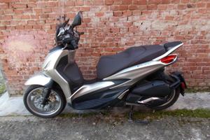 Piaggio Beverly 300 hpe - 2023