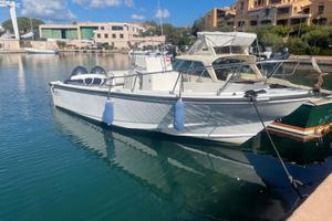 Boston Whaler 24 outrage