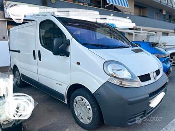 Renault trafic RIMESSO A NUOVO
