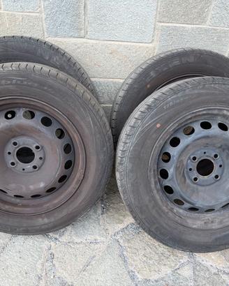 Fiat 500. Cerchi+Gomme estive Nexen 175/65 R14
