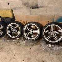 HANKOOK 255/35 19" Gomme Invernali con cerchi Audi