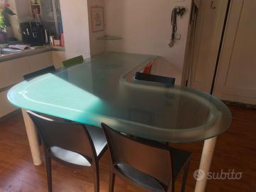 Tavolo cucina in vetro