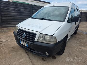 Fiat Scudo 2.0 JTD/109 16V Combi Lus.5p.ti N1