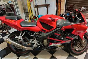 CBR 600 f sport 2002 f4i