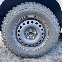 Gomme fuoristrada m+s  215/75 R15