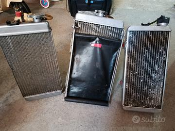 3 radiatori per go kart completi di staffe 