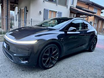 Tesla Model Y Performance 2026