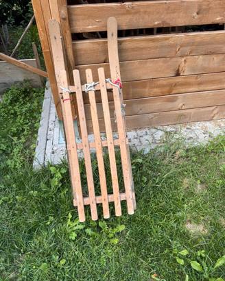 slittino in legno