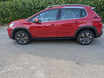 Peugeot 2008 PURETECH 82 SES ALLURE