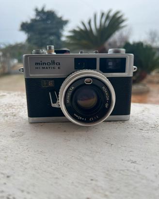 Fotocamera vintage Minolta Hi-Matic E + custodia