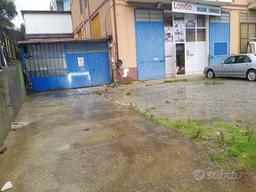 Capannone commerciale