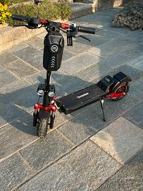 Monopattino elettrico EU iX5s