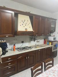 Cucina classica  pari al nuovo 