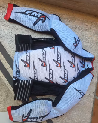 protezioni e abbigliamento enduro bimbo