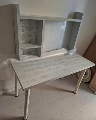 scrivania ikea con libreria magnetica