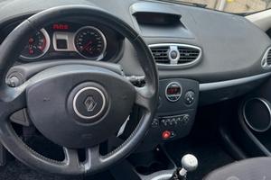 Renault clio gpl leggere