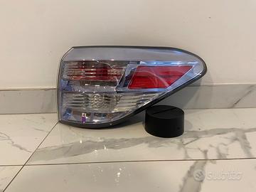 Fanale Post. Dx. Originale Lexus RX/CT A048960