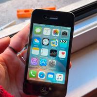 Apple iPhone 4S