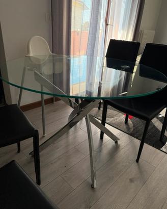 Tavolo in vetro