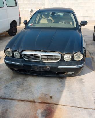 JAGUAR XJ6 D 2.7 MOTORE AJTDV6