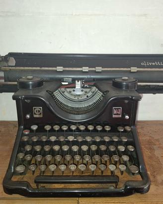 macchina da scrivere Olivetti m40 