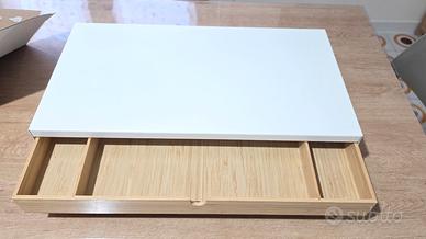 Ikea elloven
Porta cialde / Supporto per monito